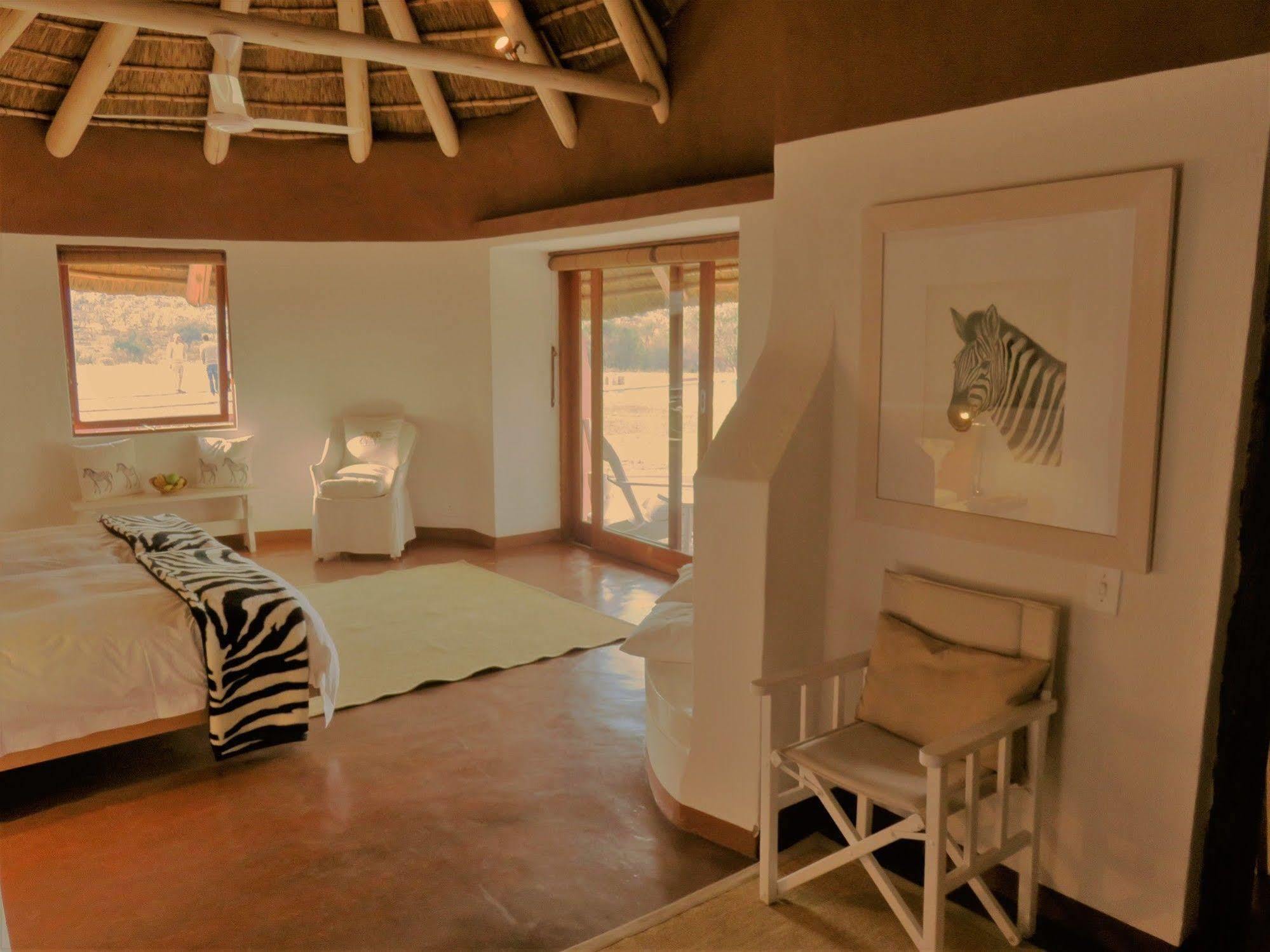 Zebras Crossing Private Game Lodge Modimolle Exterior foto